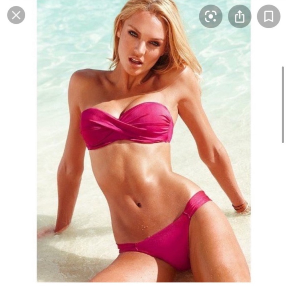 Nwot Victoria’s Secret knockout twist front bikini top 34c/32D